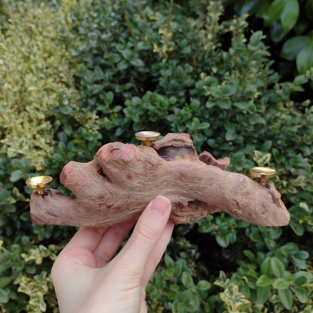 Driftwood Crystal Sphere Stand - Picture 3 of 10